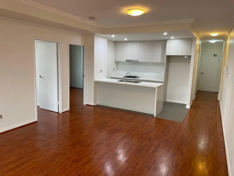 New Installed timber floor 3 bedroom apartment with study for rent only $550 per week