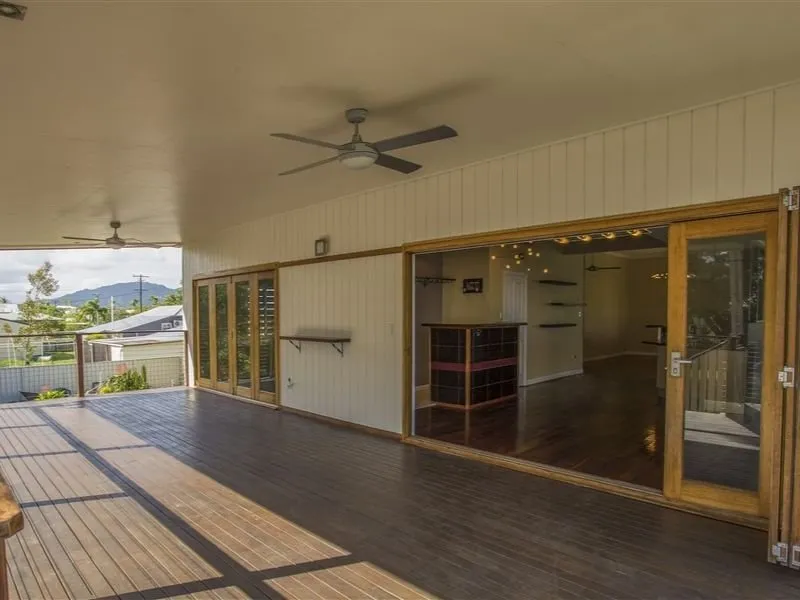 Large, Stylish Queenslander