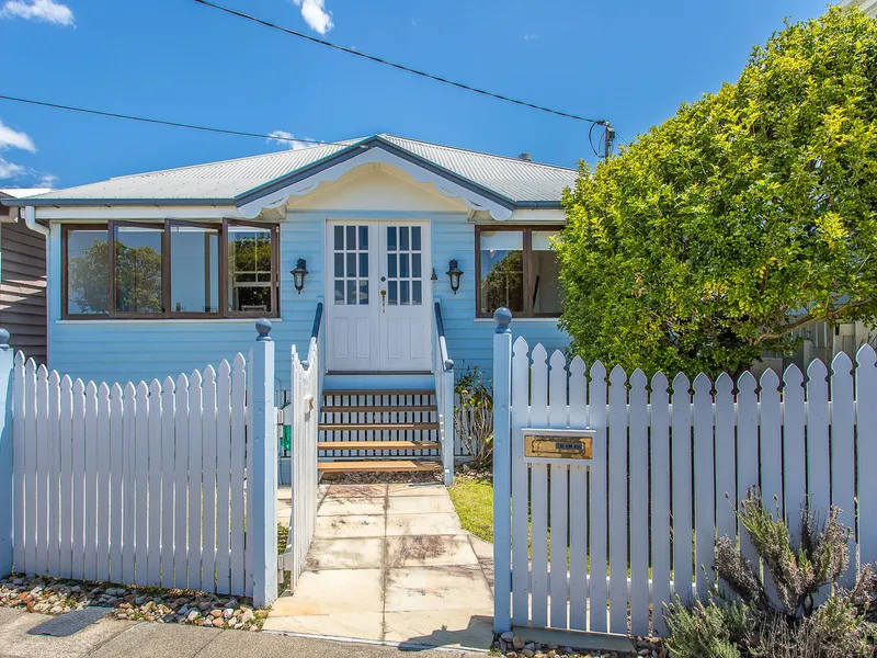 SUPERB IN SHORNCLIFFE