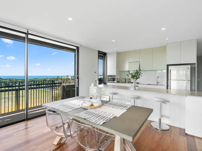 Stylish 3 Bedroom Coastal Apartment 