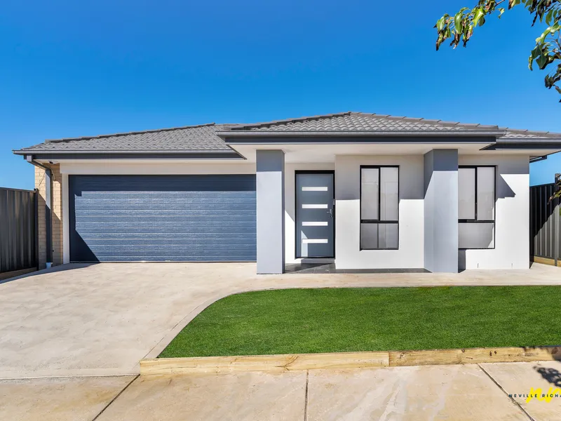 Light & Bright Modern Family Living