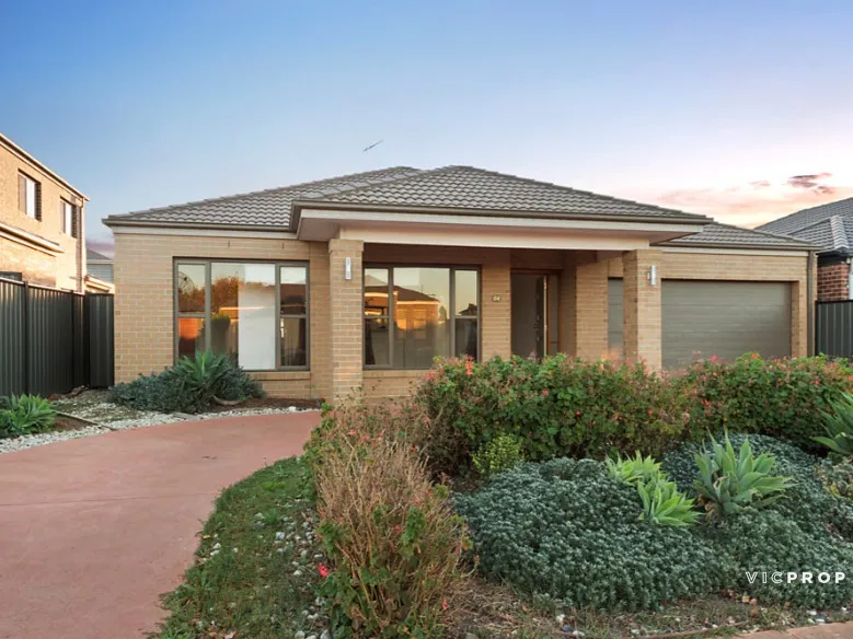 Opulent Lifestyle in Heart of Point Cook