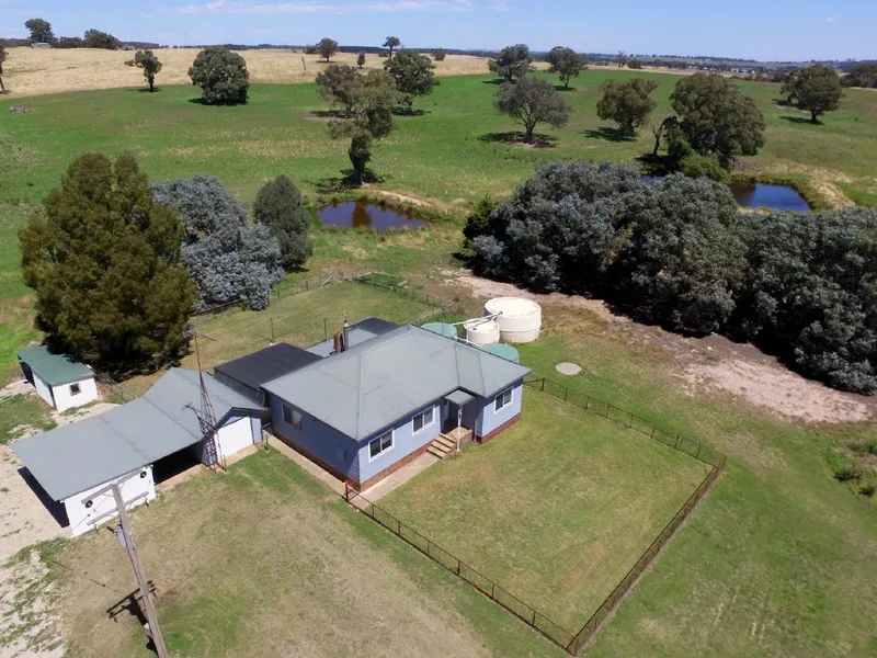 197 Acre Farm Crookwell Area - Creek – 3 Bedroom Home
