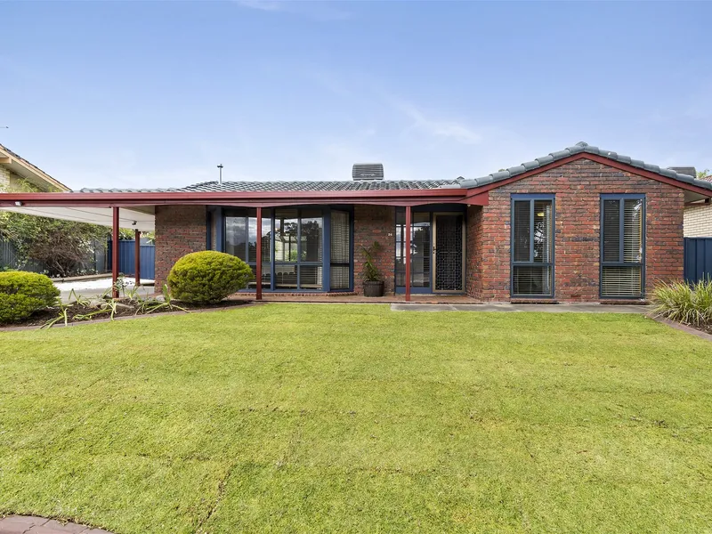 Family home in tranquil family setting