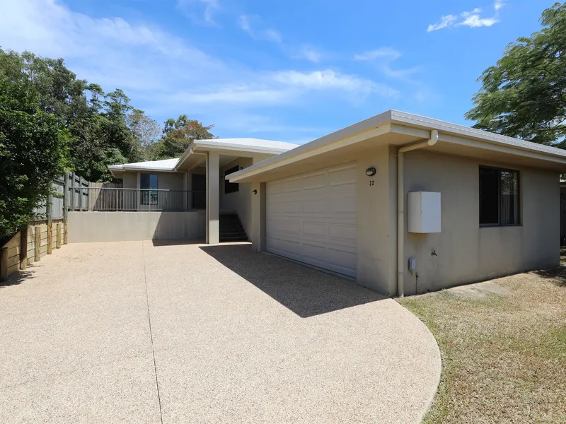 Very Private Elevated Air Conditioned Home - Space for Boat or Trailer