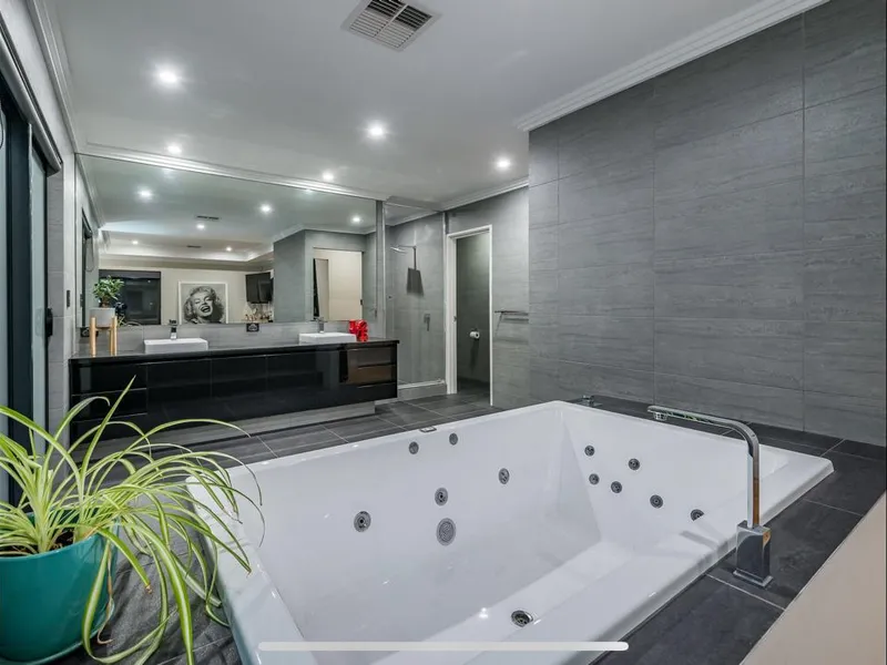 BUILD YOUR DREAM HOME HERE! HOUSE & LAND PACKAGE FROM $474,000.
