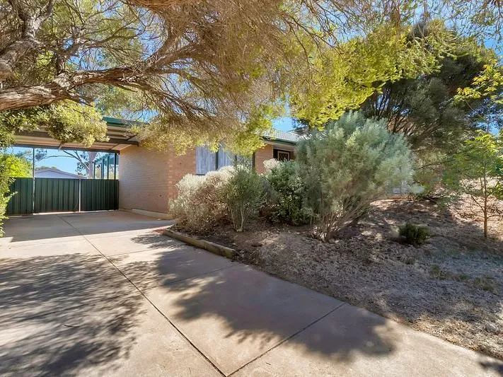 Family Home in Sensational Location