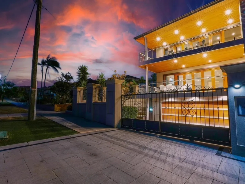 PRIVATE, LUXURIOUS, 3 STOREY EXECUTIVE STYLED MANSION!