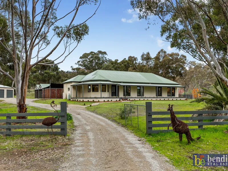 Bespoke Home and Pool, Historic Cottage, Gorgeous Landscape