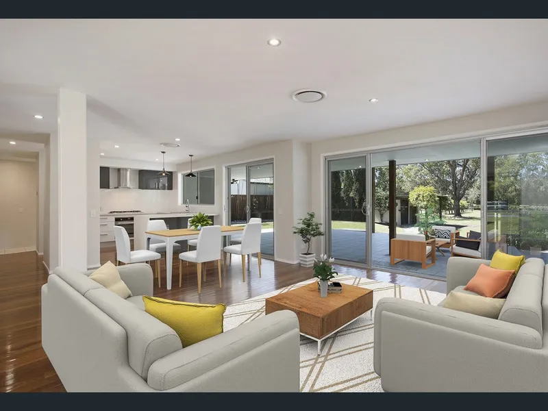 Dual Living at its best with Room to Move and close to Burleigh Beach!