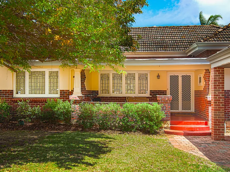 UNDER OFFER!