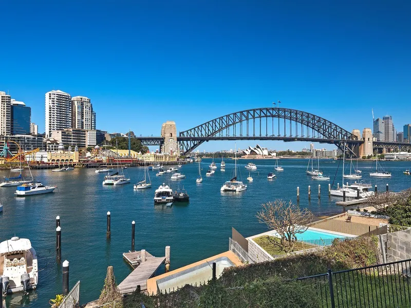 One bedroom waterfront apartment