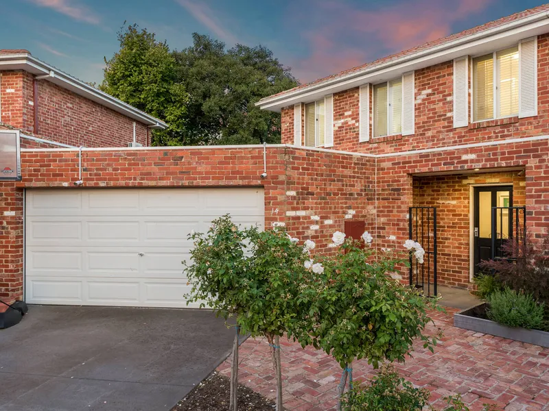 Character & charm in a perfect court!