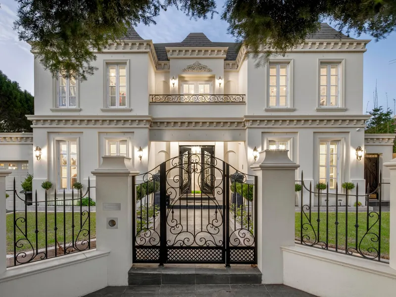 Spectacular French Provincial