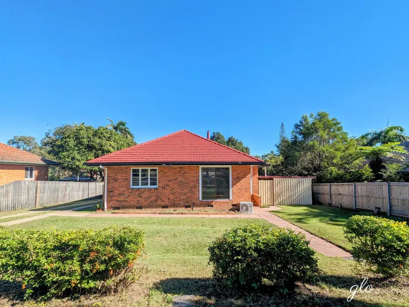 Solid Home, Sprawling Potential & A Short WALK to INALA PLAZA! (Call Hugh Dao on 041104495)