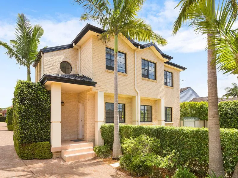 Immaculate & Convenient