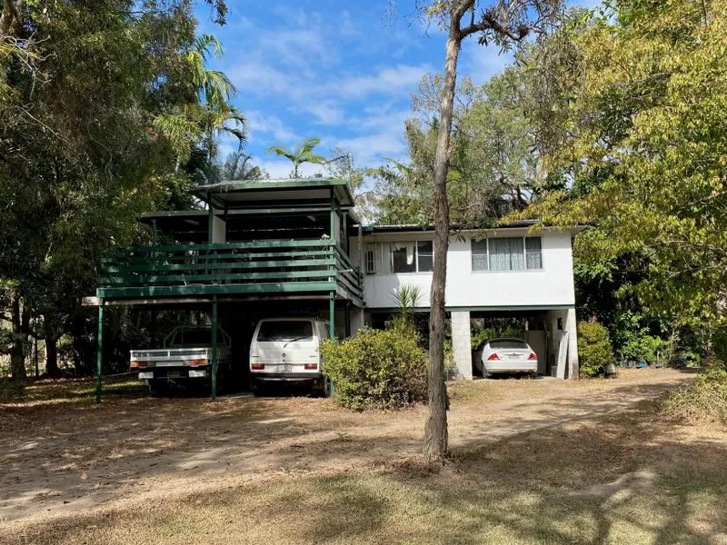 ‘Original farmhouse on 5.55acres’