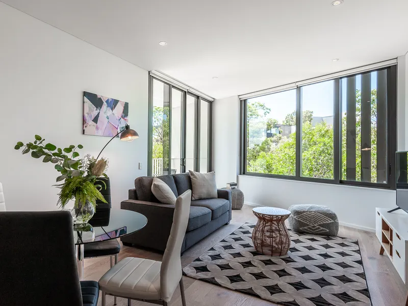 Fully Furnished, Luxury Apartment in Brand New Lane Cove Complex