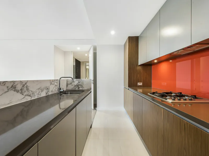 DUAL KEY TWO BEDROOM APARTMENT IN TRIO WITH PARKING