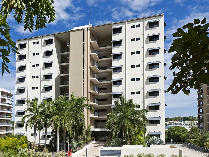 Brilliant Cullen Bay Location