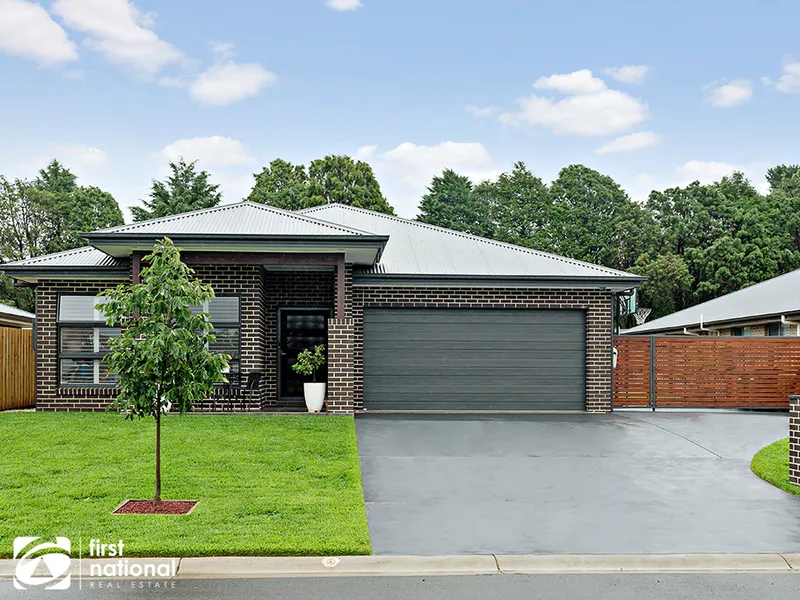 INVITING FAMILY HOME WITH THE WOW FACTOR!