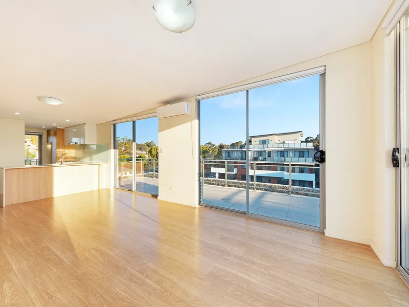 Light, bright and spacious penthouse apartment.