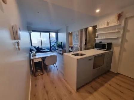 Modern Apartment In Great Location