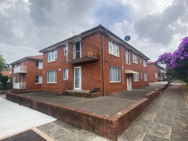 Spacious 1 Bedroom Apartment In A Prime Marrickville Location