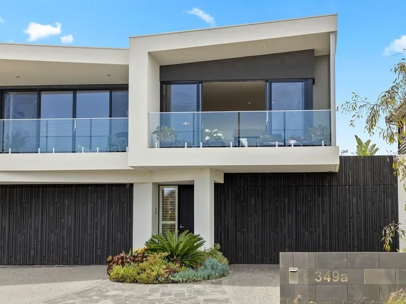 State-of-the-art seaside sensation