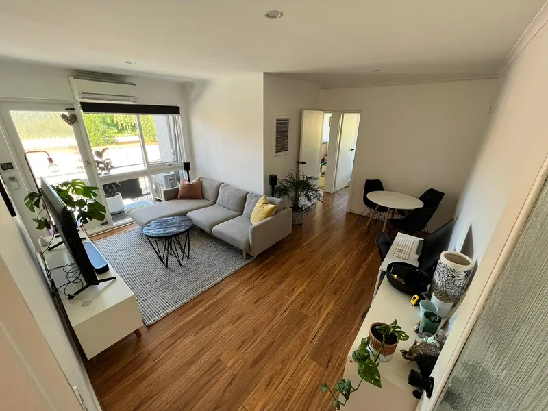 Newly Renovated Apartment in a Boutique Block!