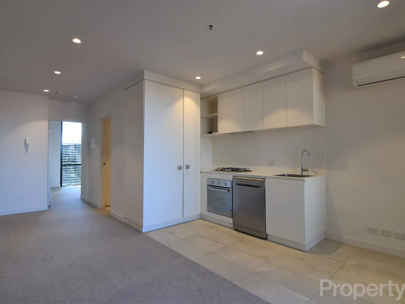 One Bedroom in the Heart of Collingwood