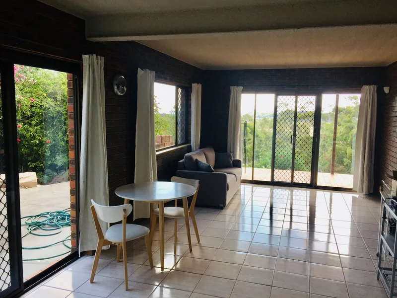 One Bedroom Grannyflat (incl Power & Water)