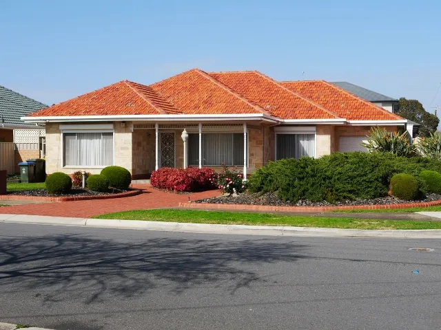 BEAUTIFUL FAMILY HOME