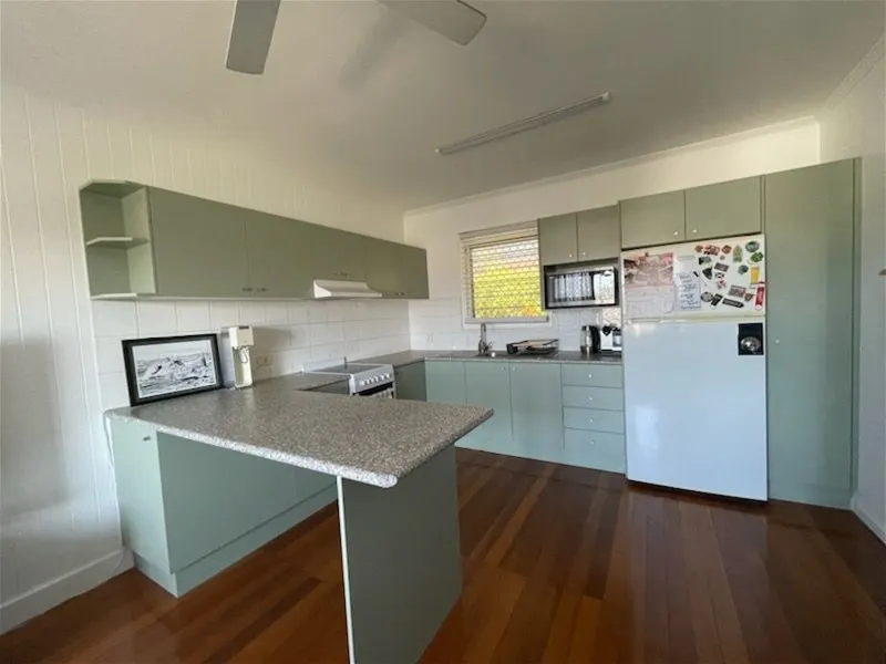 Awesome Burleigh Beach Pad