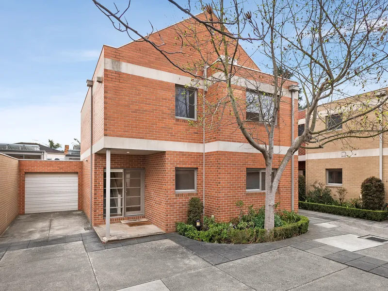 Stylish 3 Bedroom Townhouse