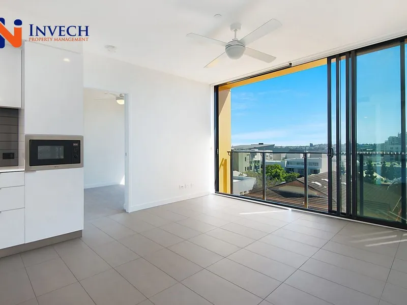 Level 14 - 2 Bedroom Apartment Resort Style Inner-City Living