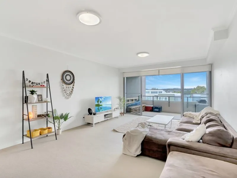 Lake side apartment at Varsity