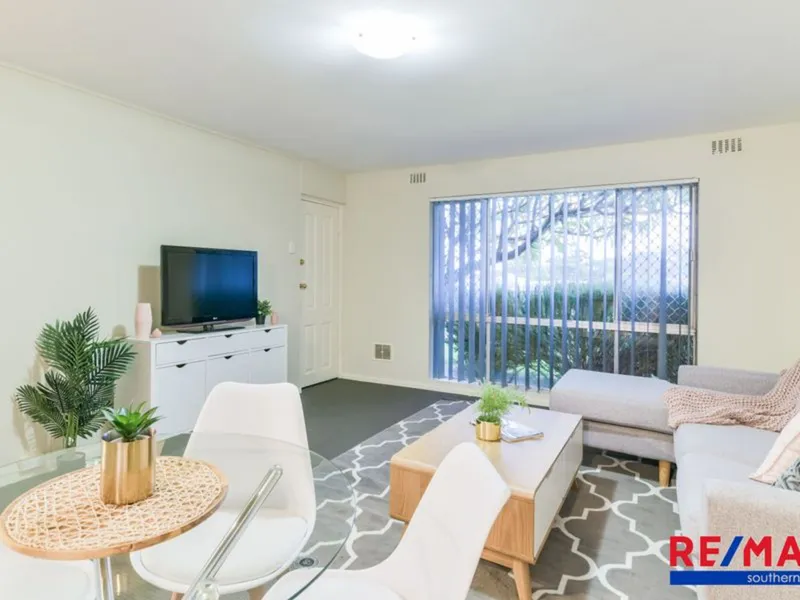 Start your life by the Beach!...by RE/MAX