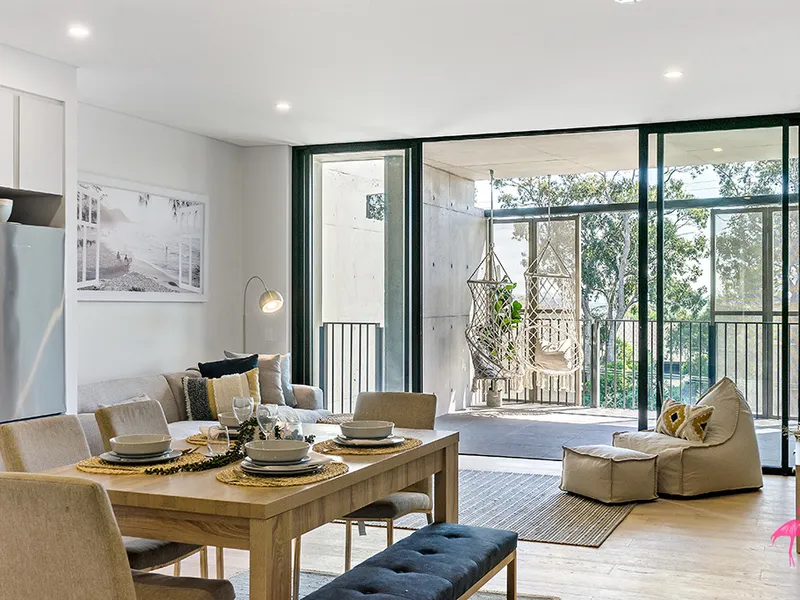 Designer Living in Ultra Convenient Location