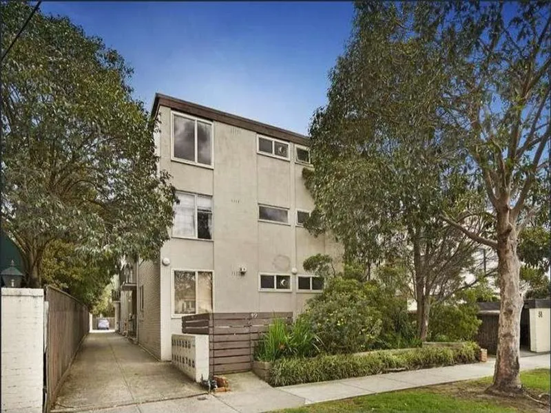 Great Location Furnished Apartment