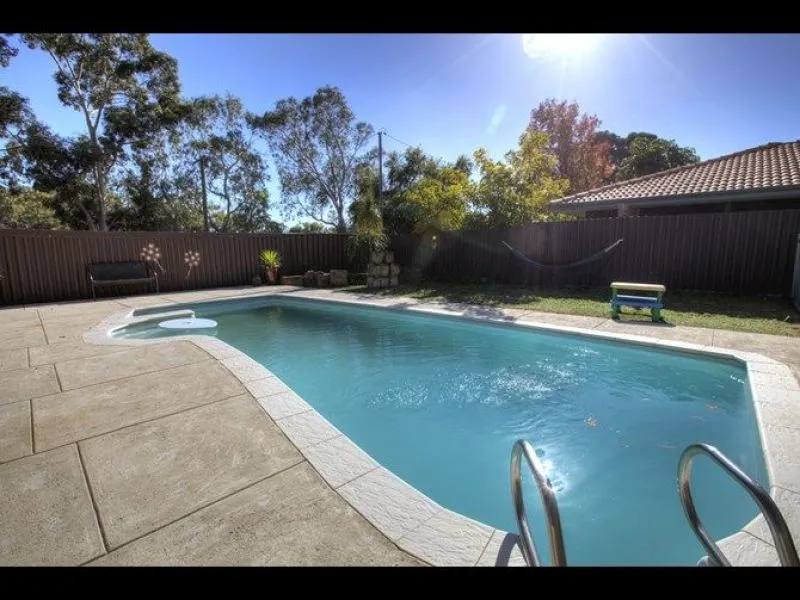 4 x 1 with Swimming Pool
