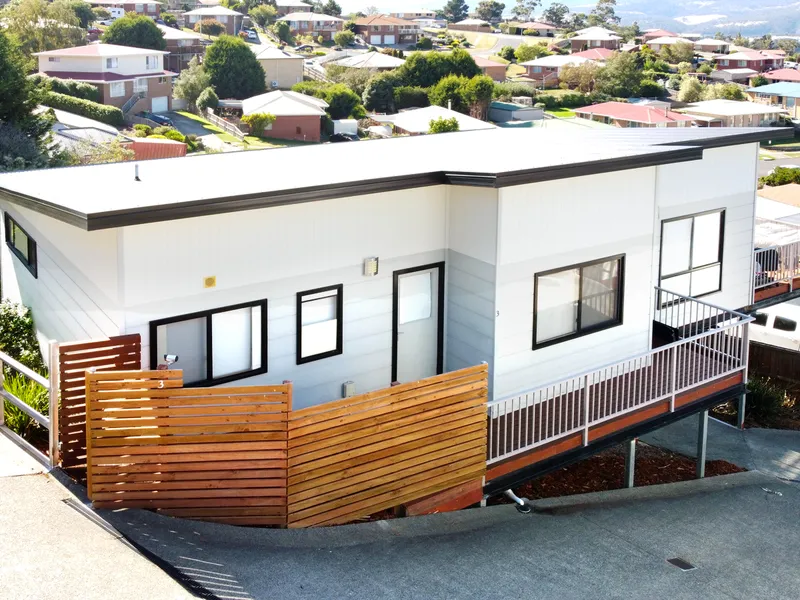 WHY INVEST INTO THIS LUXURIOUS HOME?