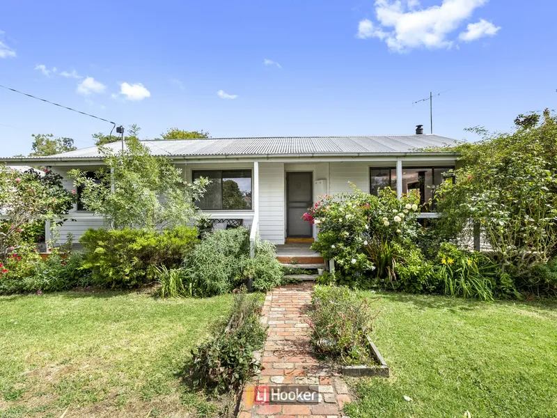 ESCAPE TO THE COUNTRY