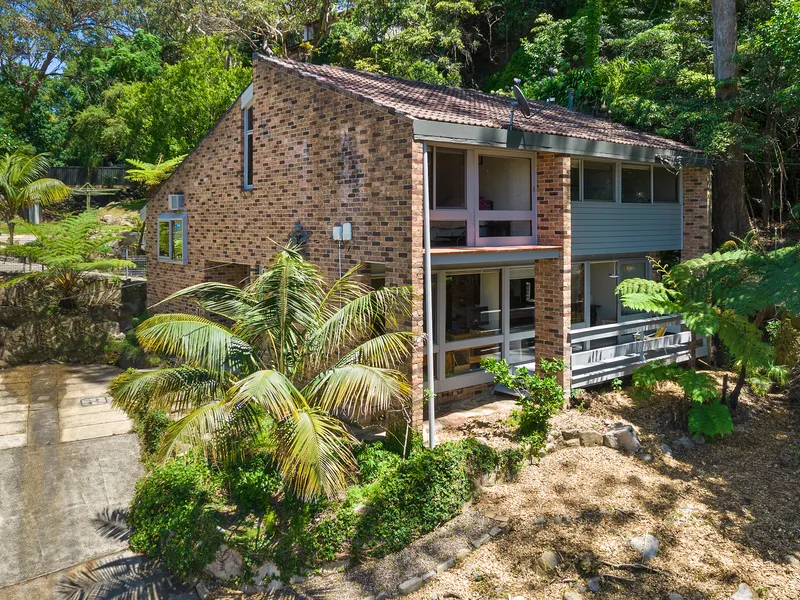 Large, Leafy Block with Unlimited Potential