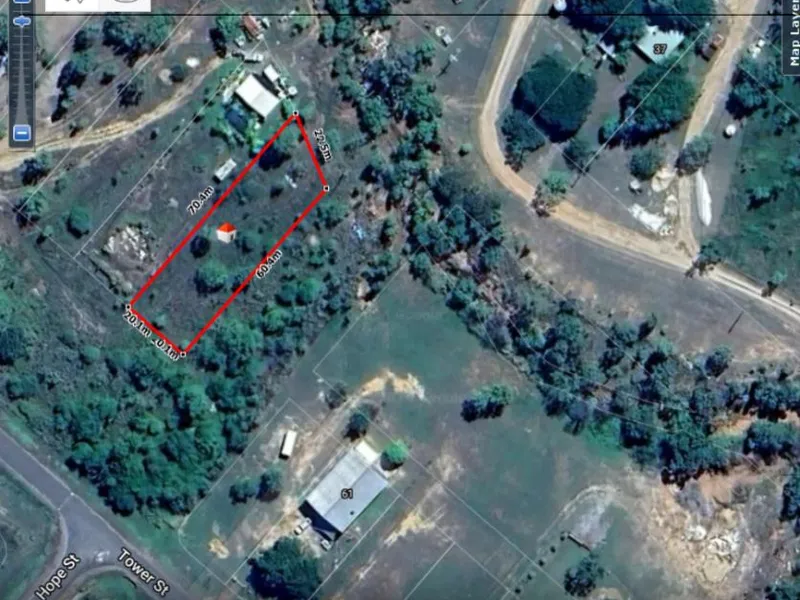 Big 1315m2 block - Gently sloping and in heart of Chillagoe, 2.5hours from Cairns. A blank canvass waiting for your week-ender or house.