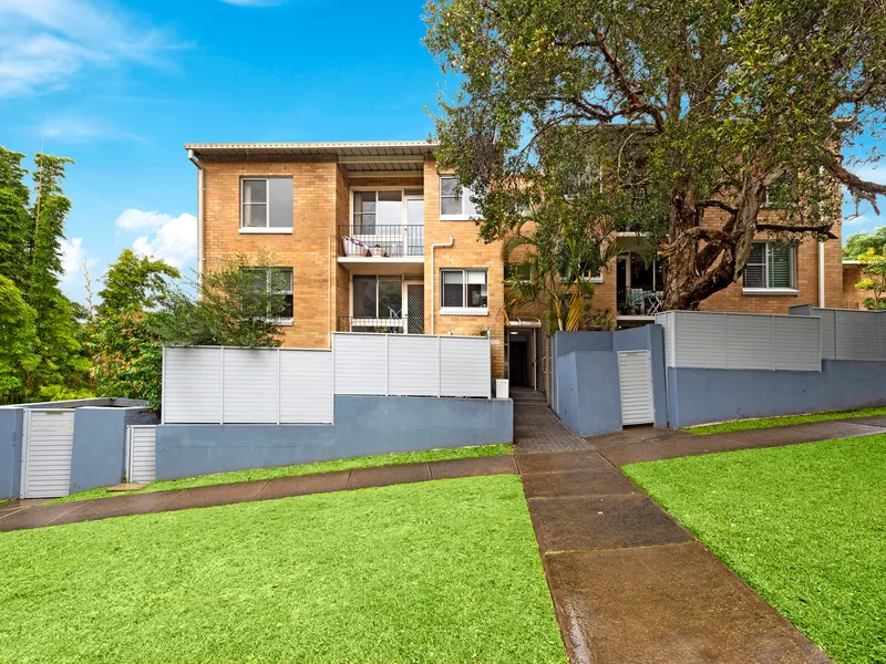 Renovated North facing in premier setting