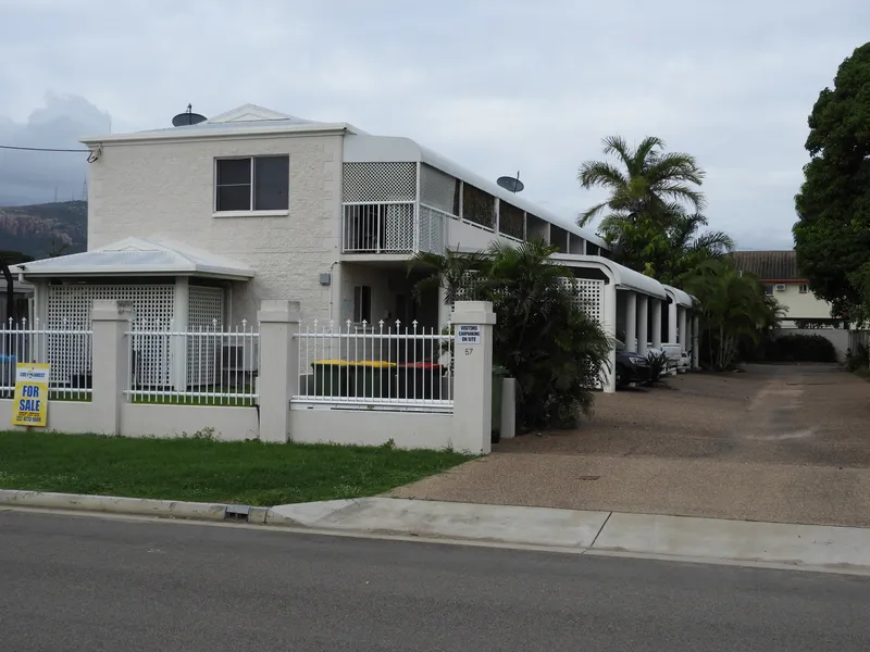 Townhouse Lifestyle – Live down & Sleep up.