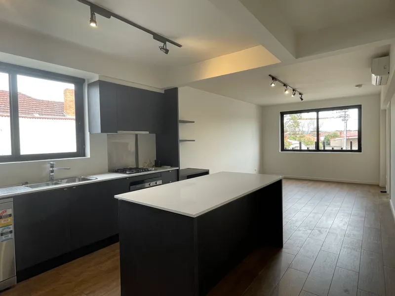 FRESHLY PAINTED SPACIOUS THREE BEDROOM IN EXCELLENT LOCATION