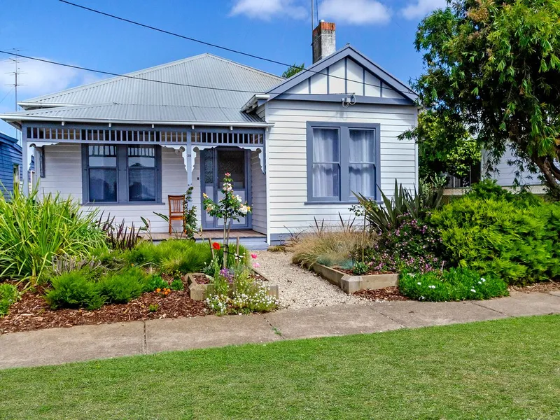 'Ansett Cottage' - Renovated and beautifully presented
