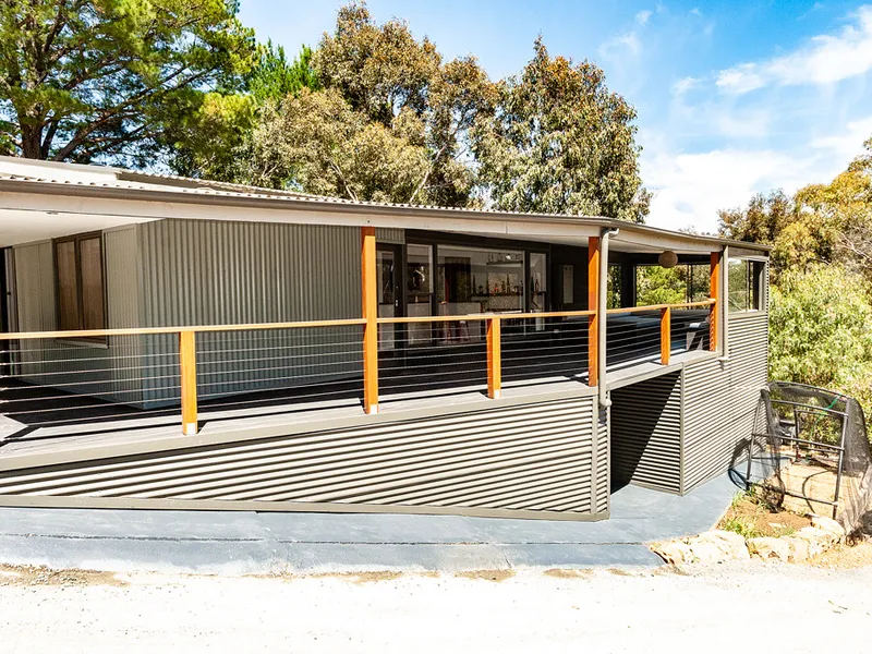 Near New Home In Excellent Taylor Bay Locale